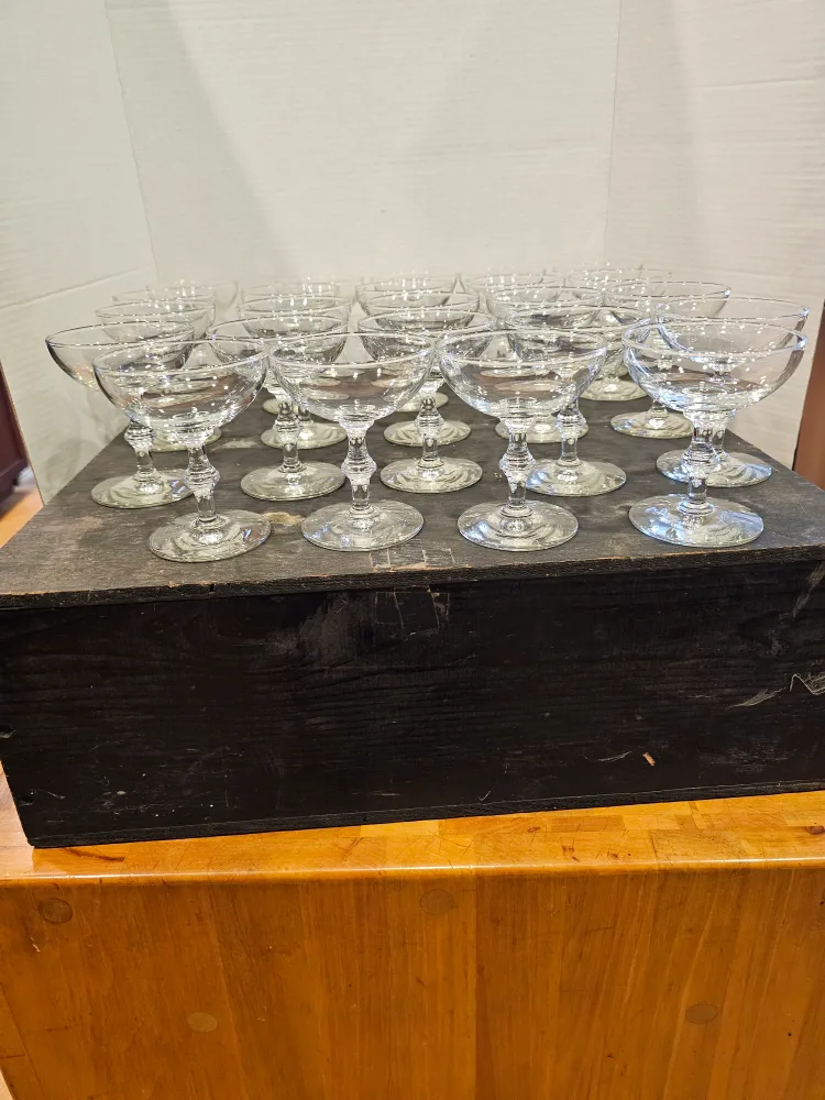 Vintage Cocktail Glasses set 24 w Storage Box