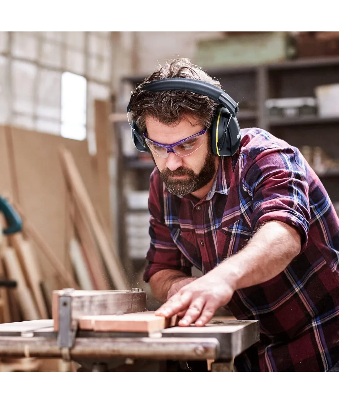 Noise Reduction Ear Muffs image indicator(2)