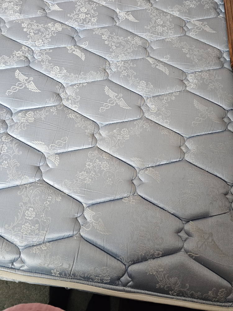 Queen Mattress - photo 2