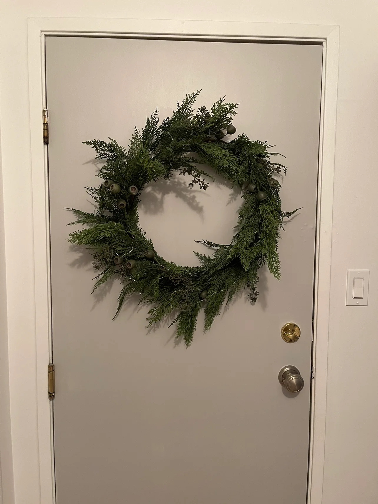 Fancy Greens Christmas Wreath #ThriftyPicks image indicator(4)