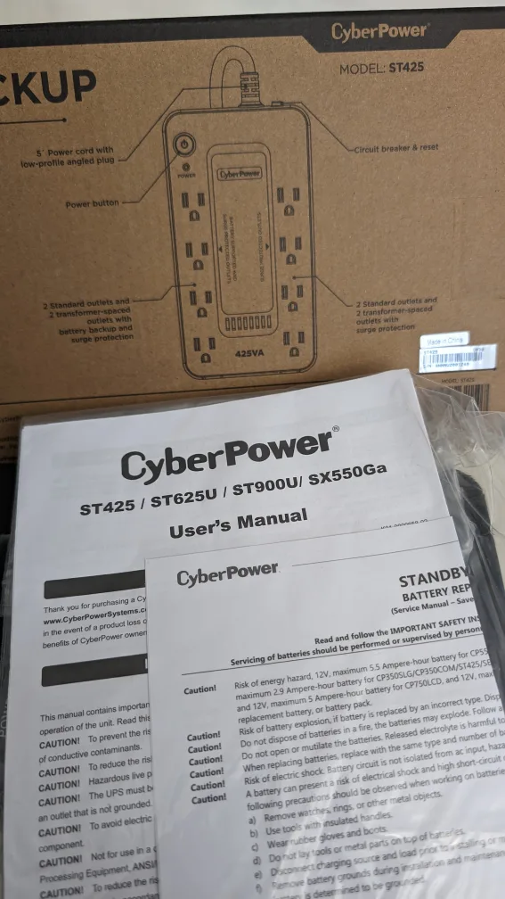 BNIB Portable Battery Backup CyberPower ST425 image indicator(4)