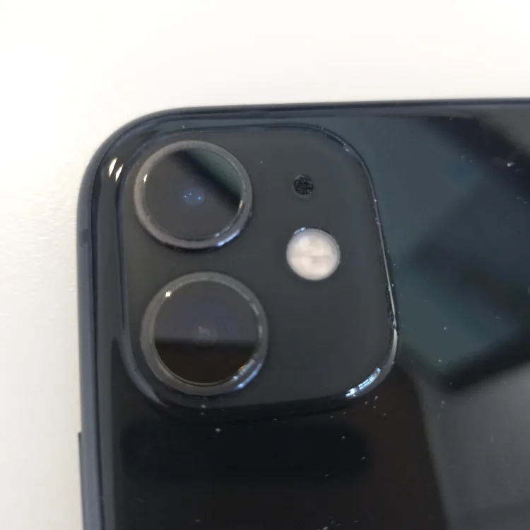 iPhone 11 128gb Black (Great Condition) image indicator(8)