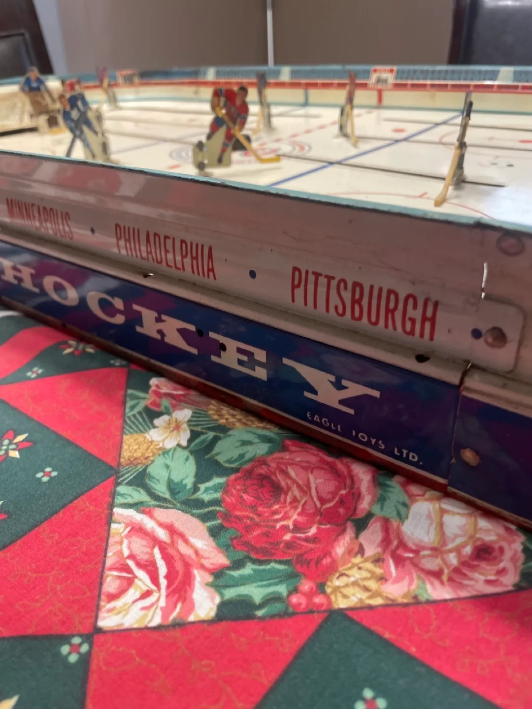 Retro Table Hockey game image indicator(4)