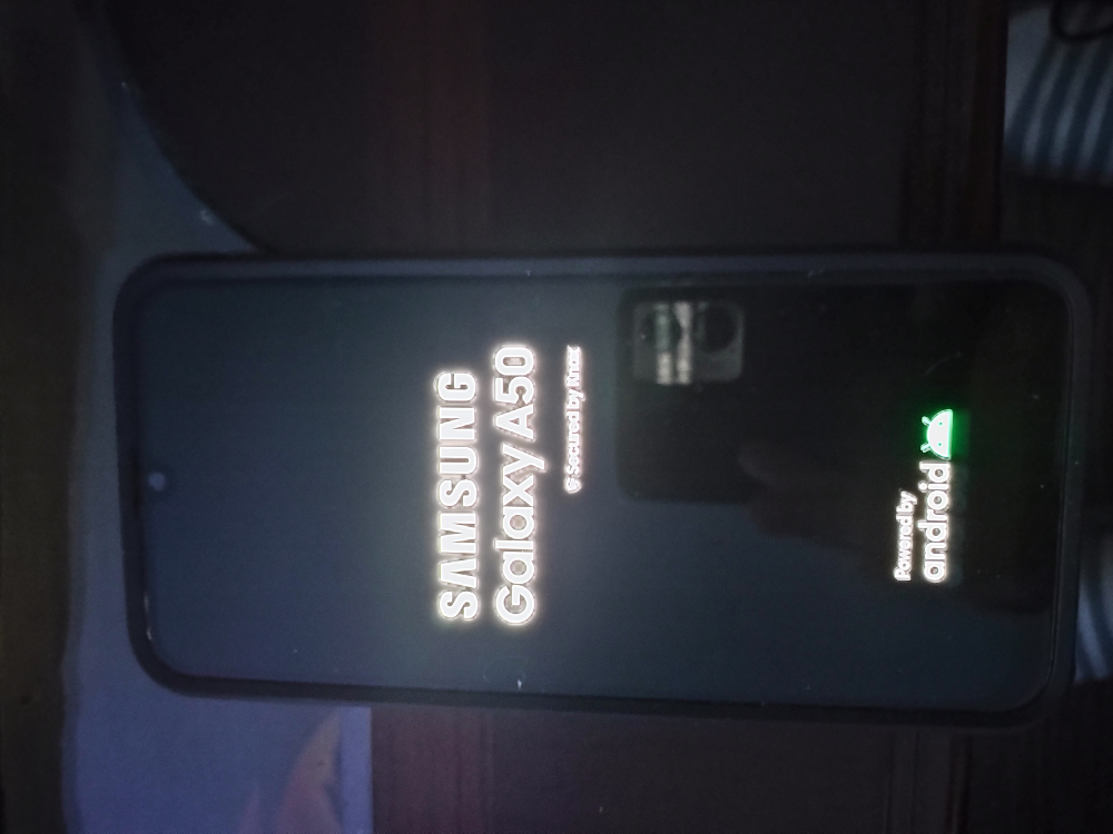 Samsung Galaxy A50 - photo 2