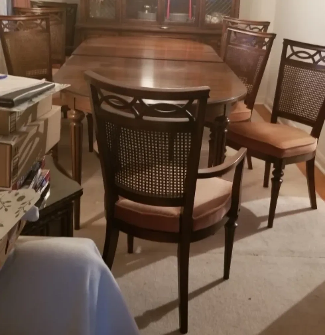 Vintage Dining Table.  Moving! Must Sell! thumbnail