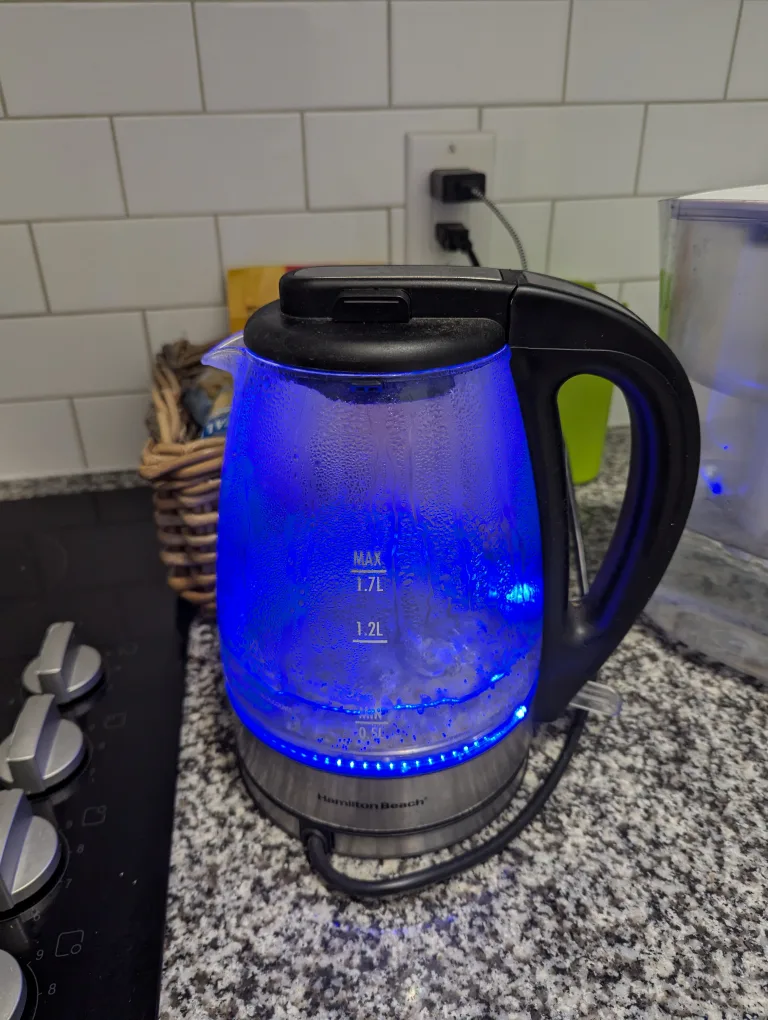 Hamilton Beach Electric Kettle 1.7L thumbnail