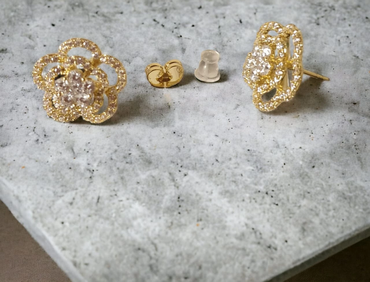 Gold Flower Stud Earrings - photo 2