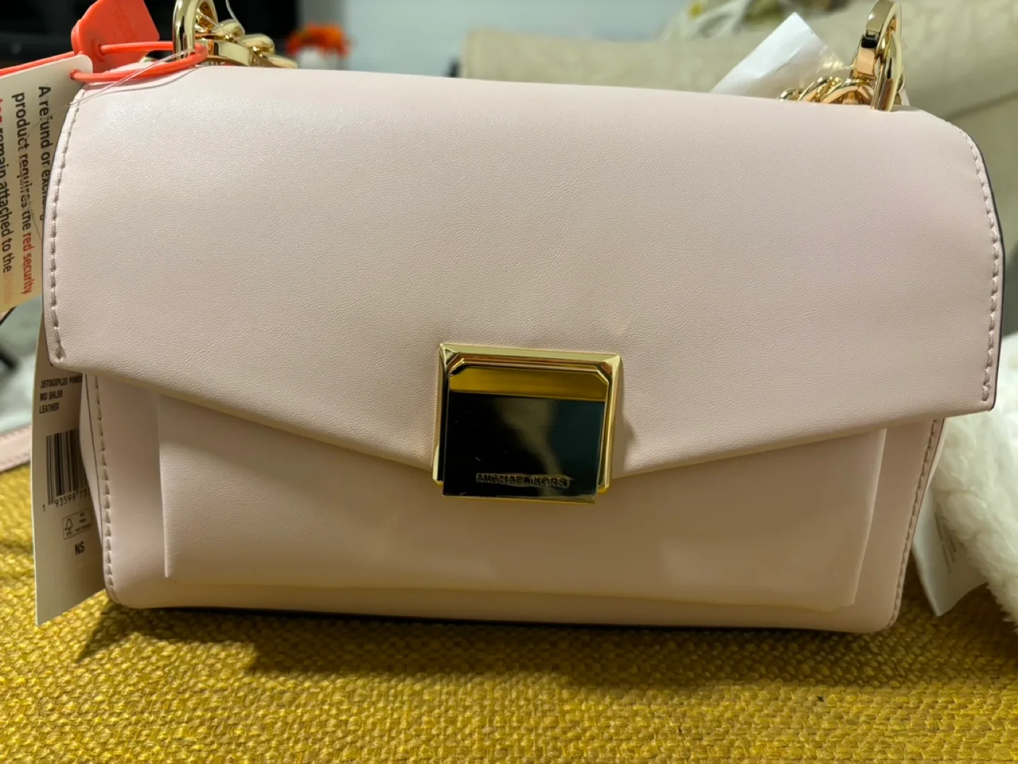 Michael Kors Pink Chain Bag image indicator(2)