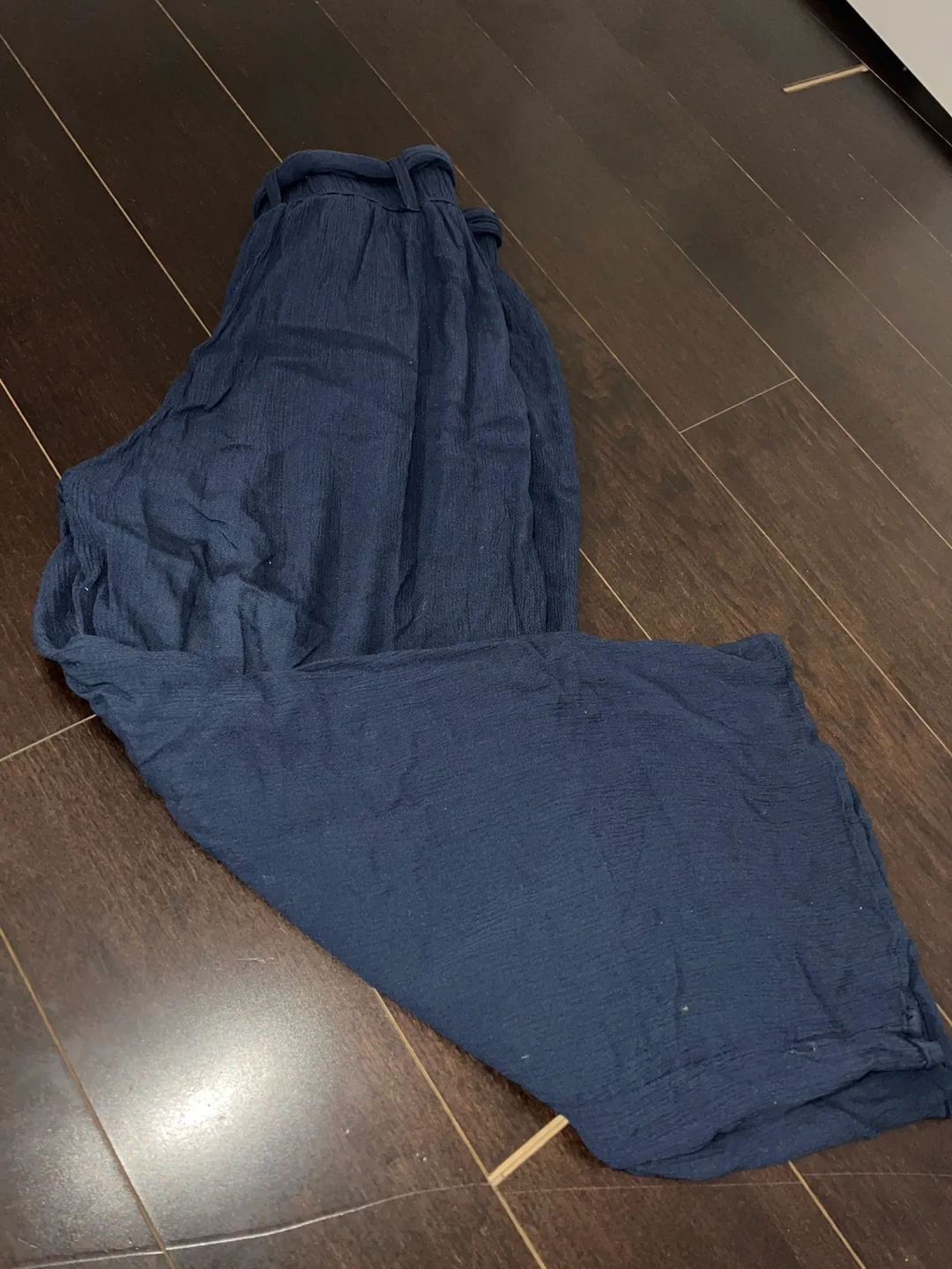 Hollister Ultra High-Rise Wide Leg Pants image indicator(2)