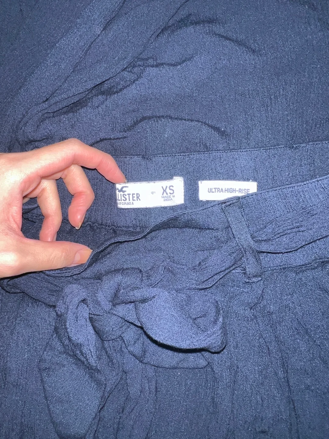 Hollister Ultra High-Rise Wide Leg Pants image indicator(3)