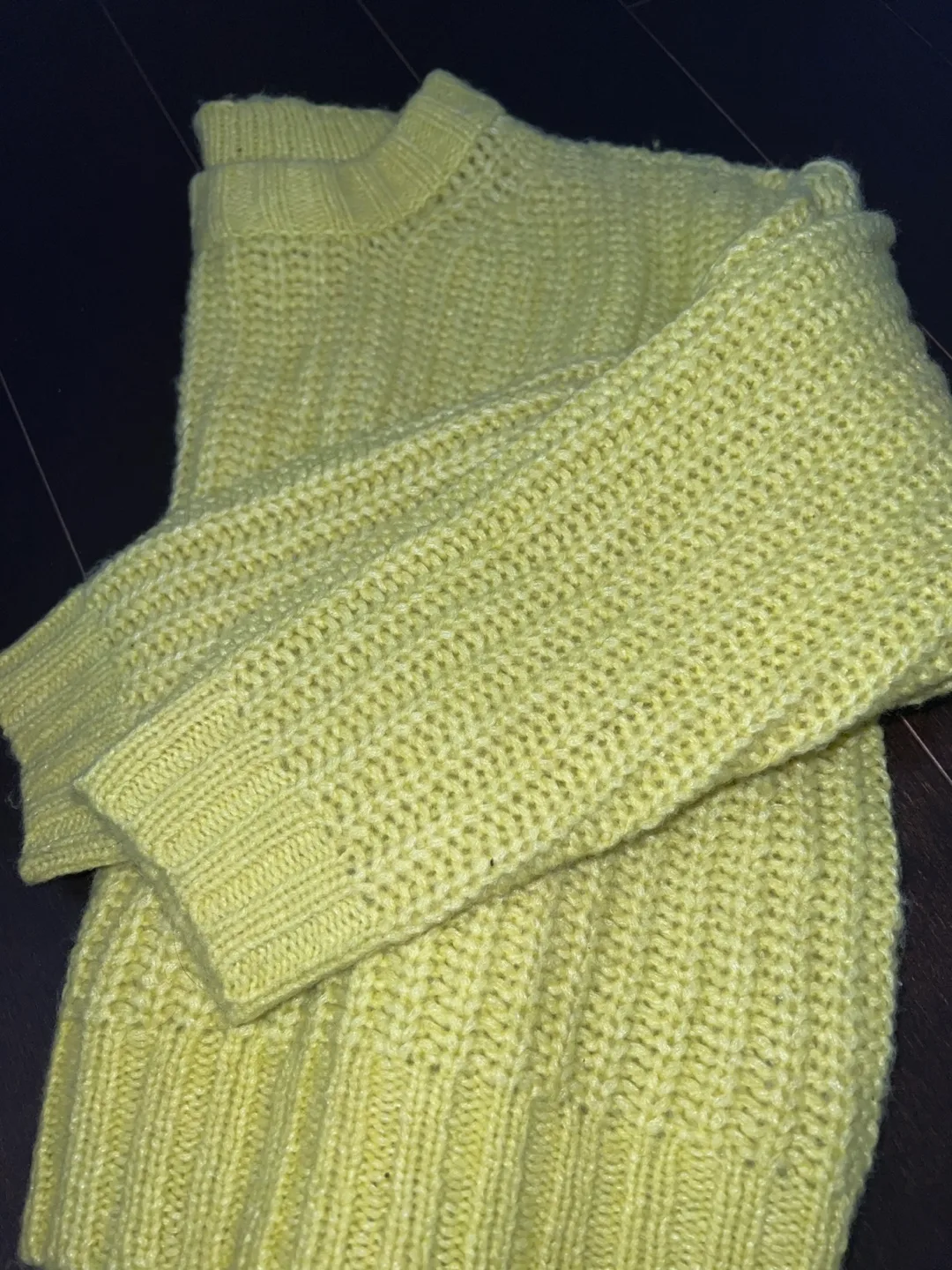 American Eagle Yellow Sweater image indicator(4)