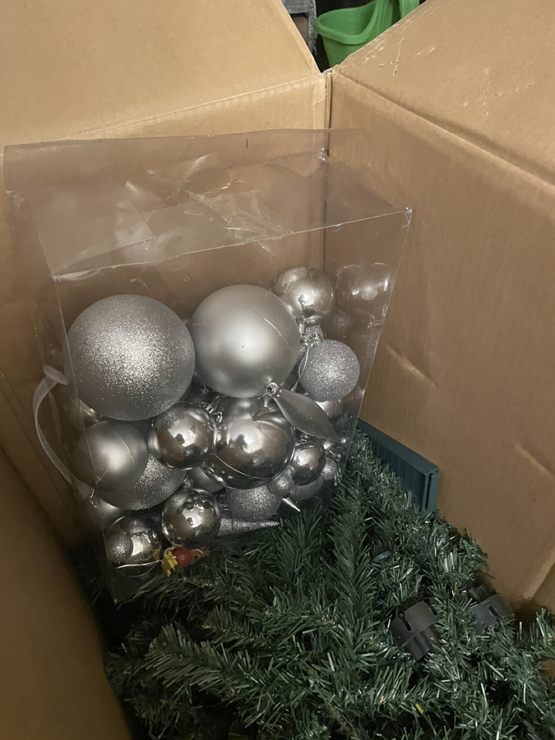Christmas tree and Christmas Ornaments - photo 5