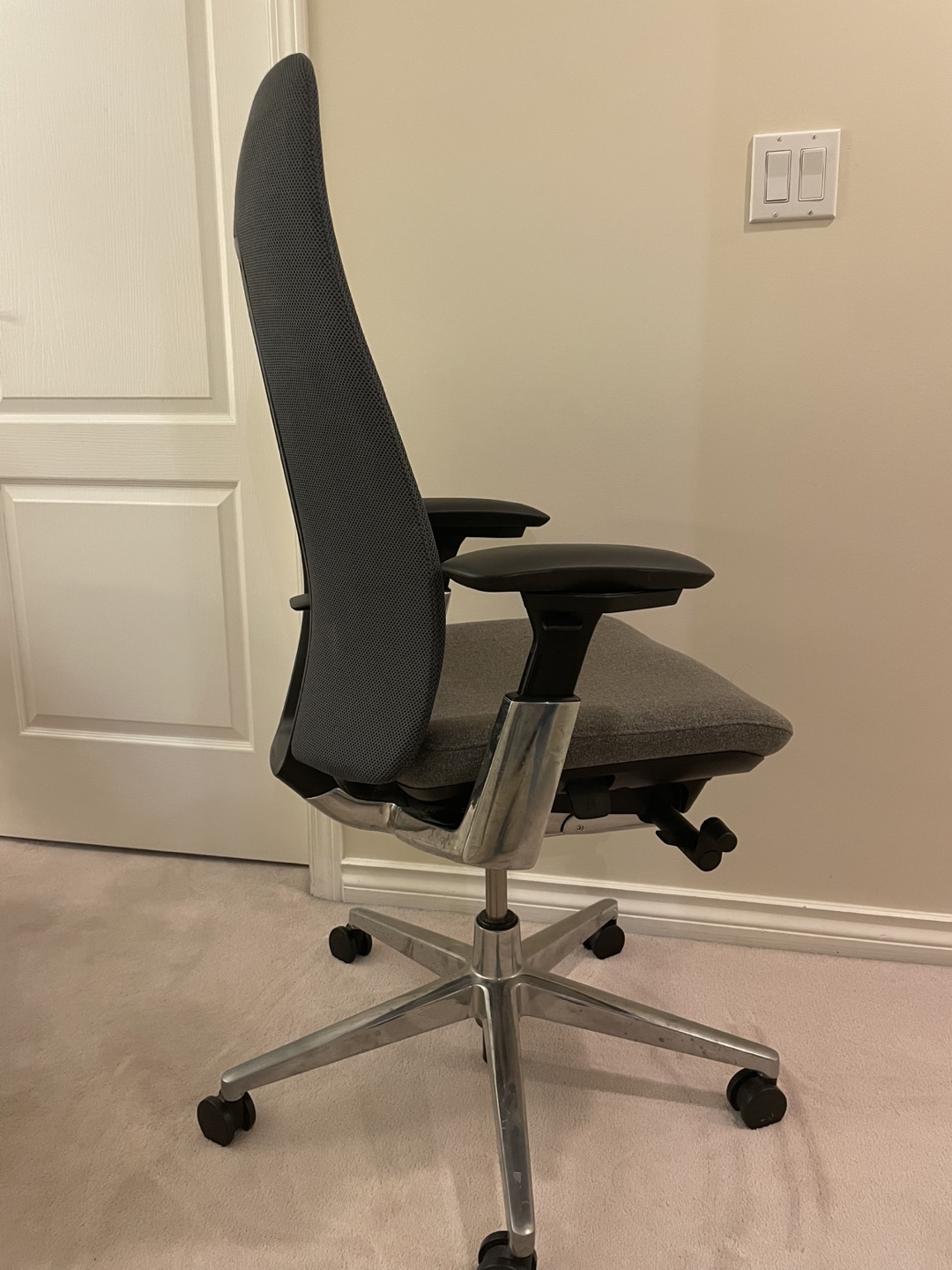 Haworth Fern Task/Executive Chair - photo 4