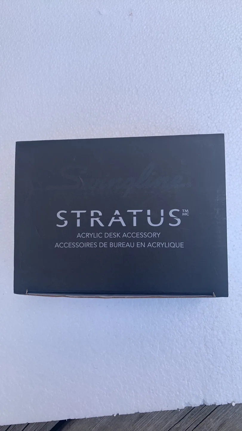 Swingline Stratus Acrylic Memo & Clip Holder Clear image indicator(2)