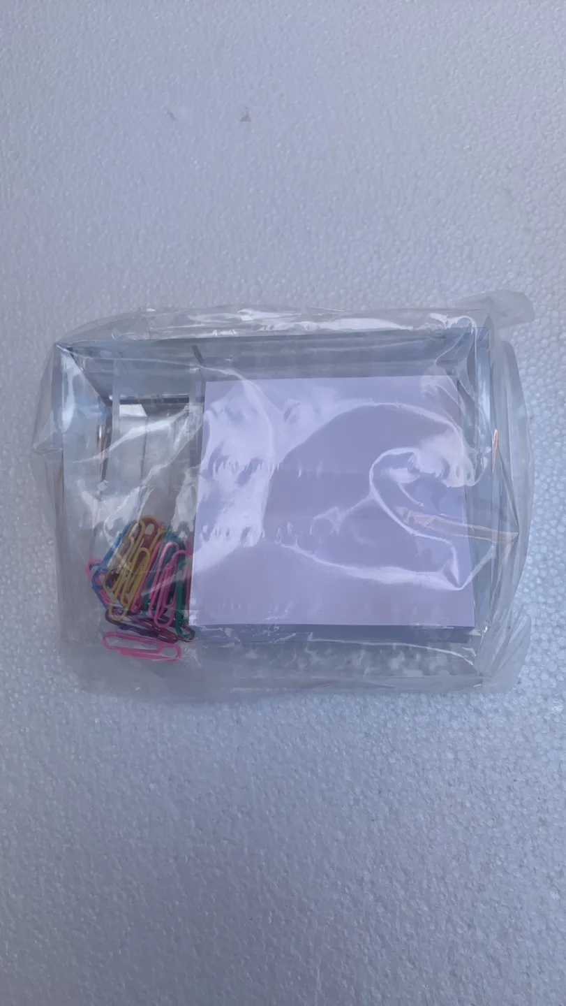 Swingline Stratus Acrylic Memo & Clip Holder Clear image indicator(3)