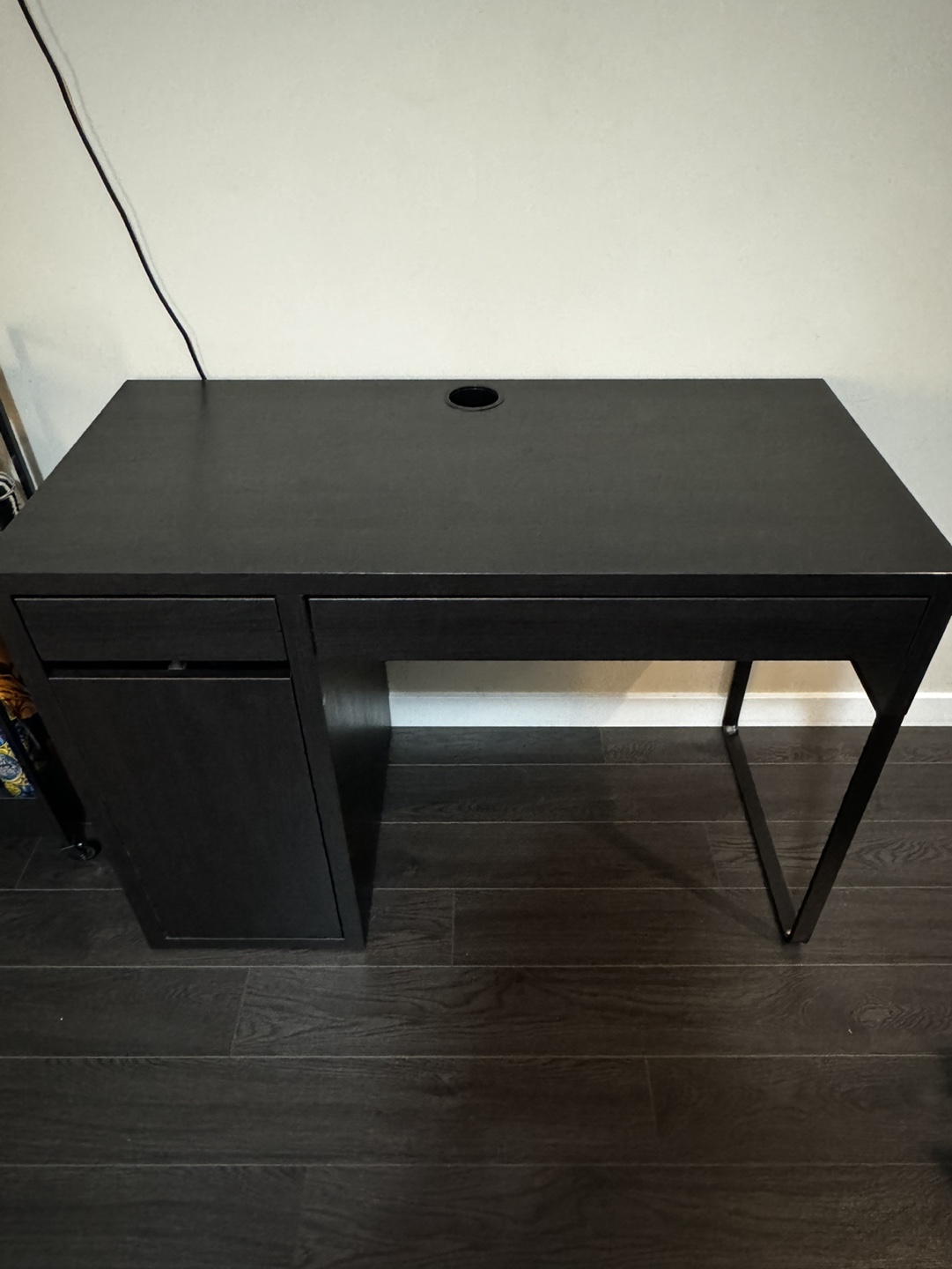 IKEA MICKE Desk + chair - photo 2
