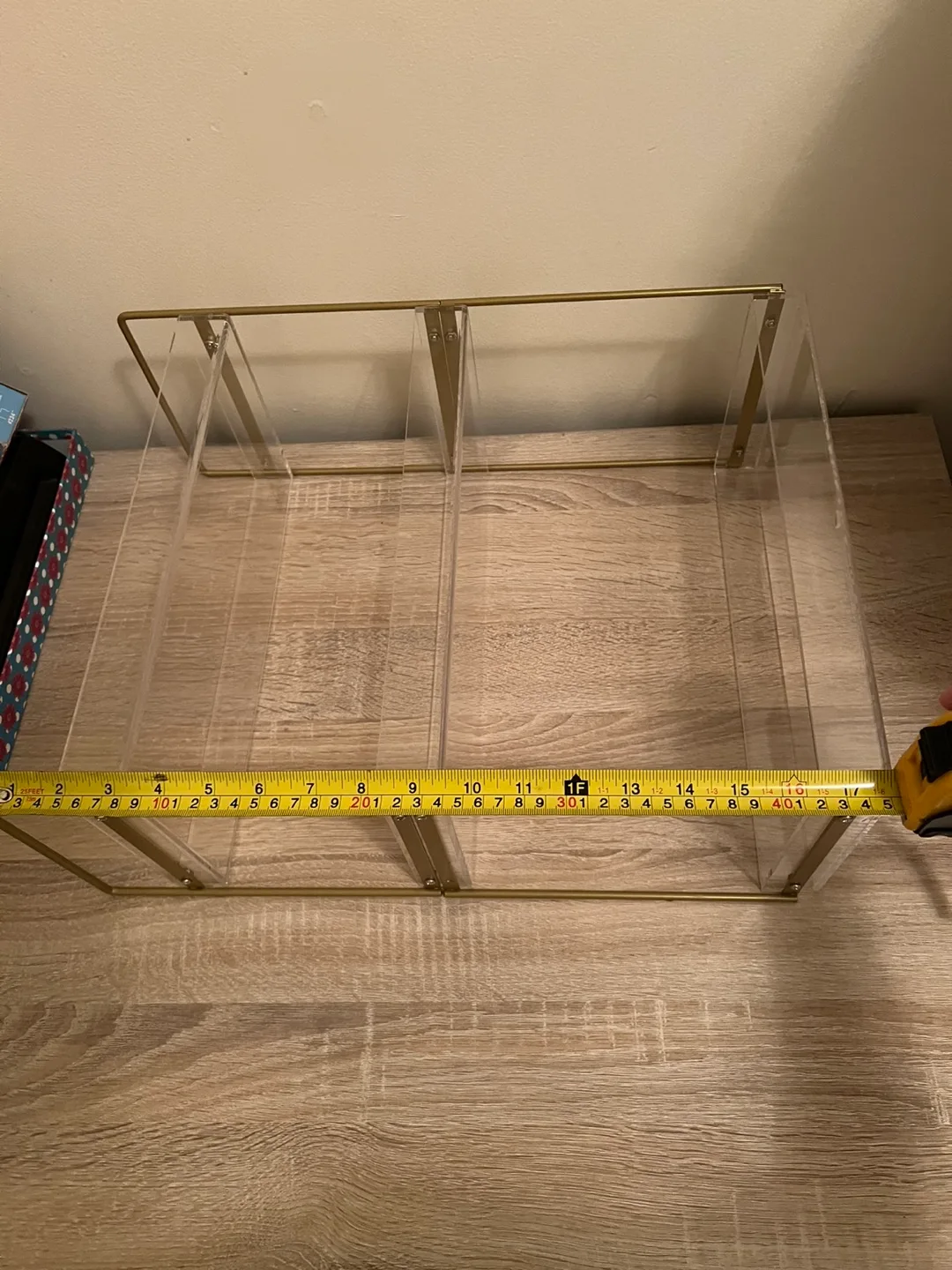 Acrylic 3 Tier Shelf with Gold Frame image indicator(3)