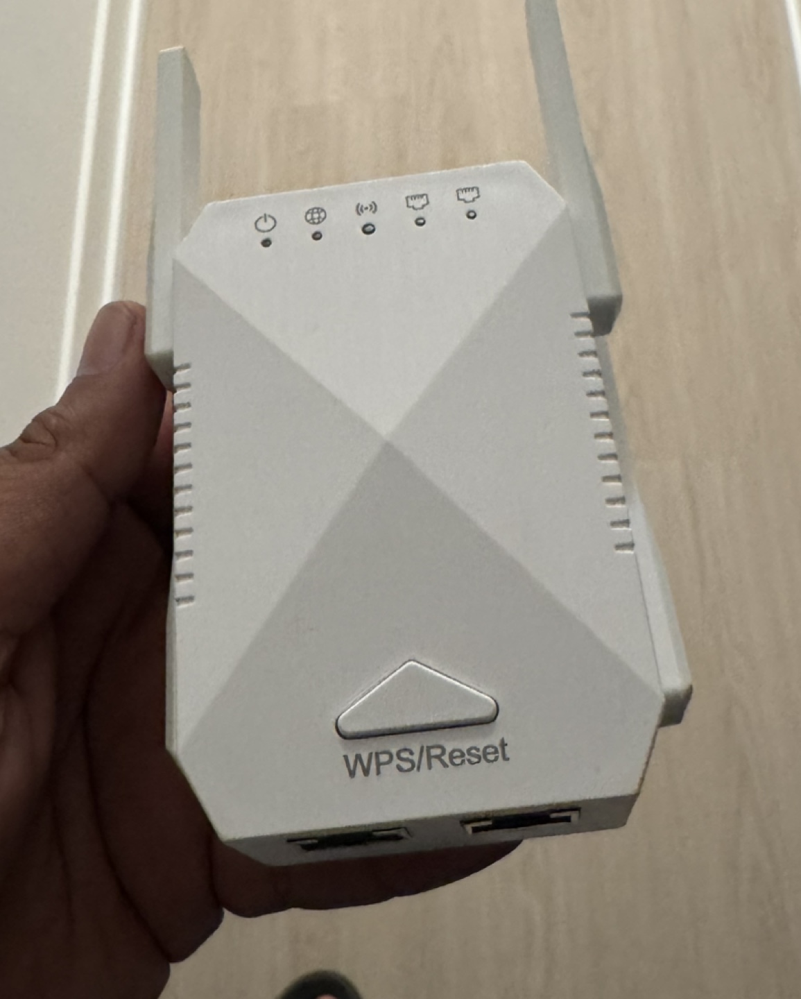 1200Mbps Dual Band WiFi Extenders Internet Booster Repeater
