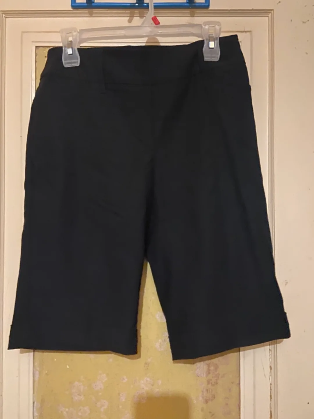 Reitmans Women’s pants size 7/ 8/ 9 image indicator(2)