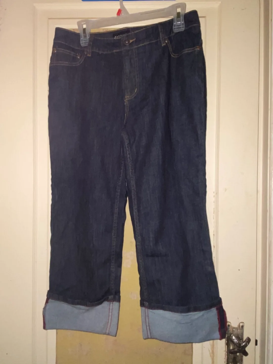 Women’s jean pants size 11/ 12 image indicator(4)