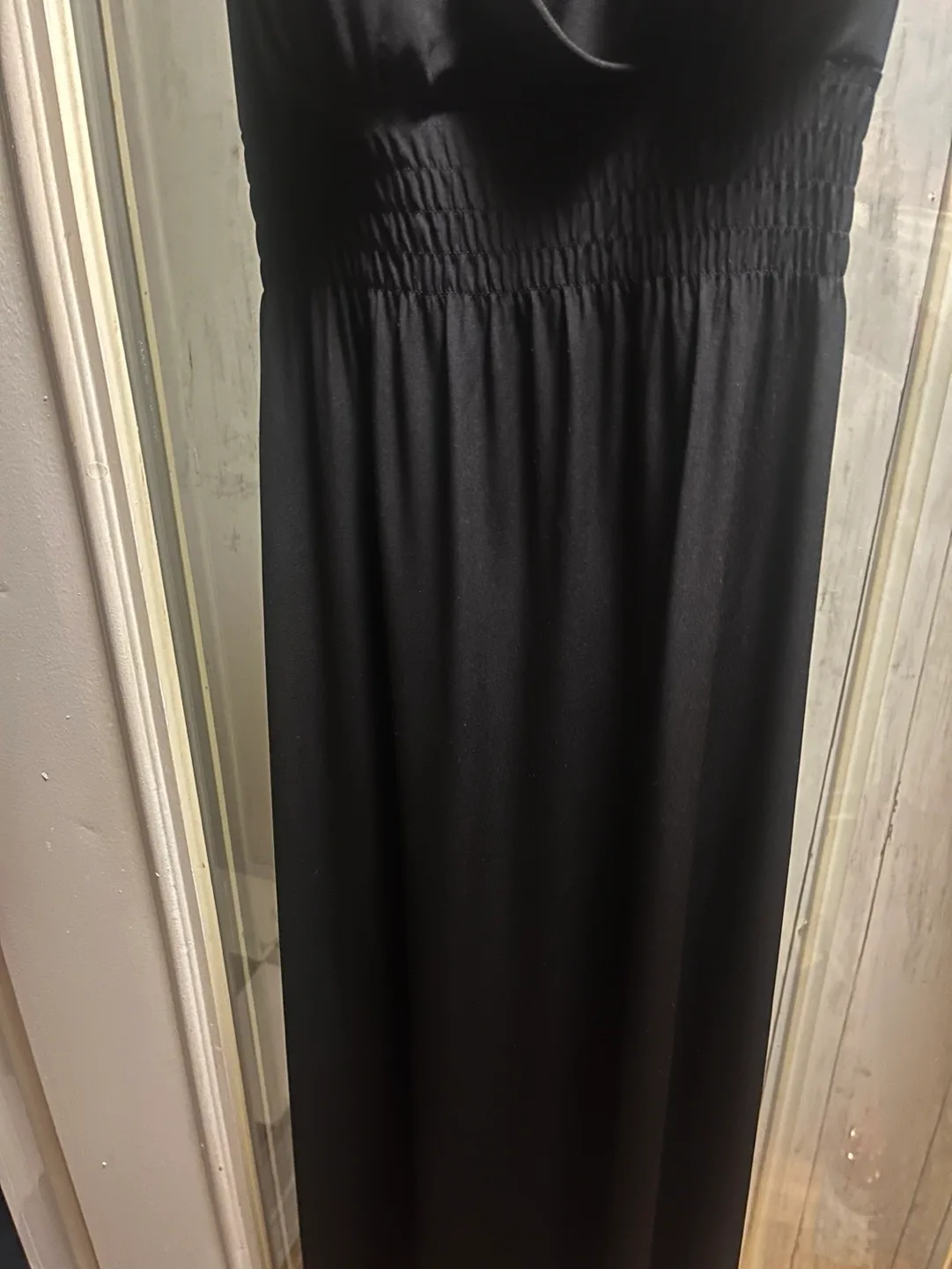 Black gown with gold accents image indicator(3)