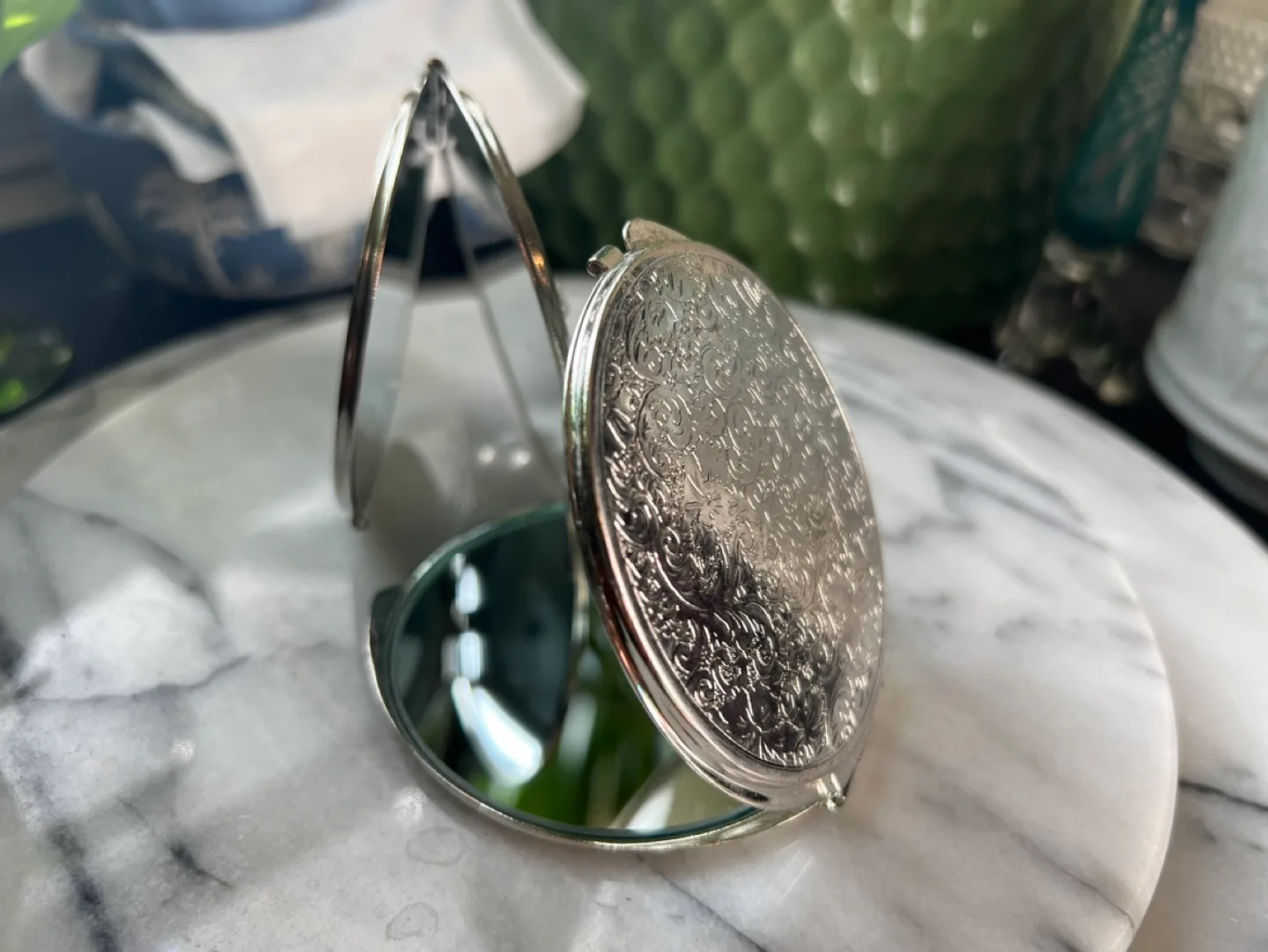 Vintage Compact Mirror x2 image indicator(5)