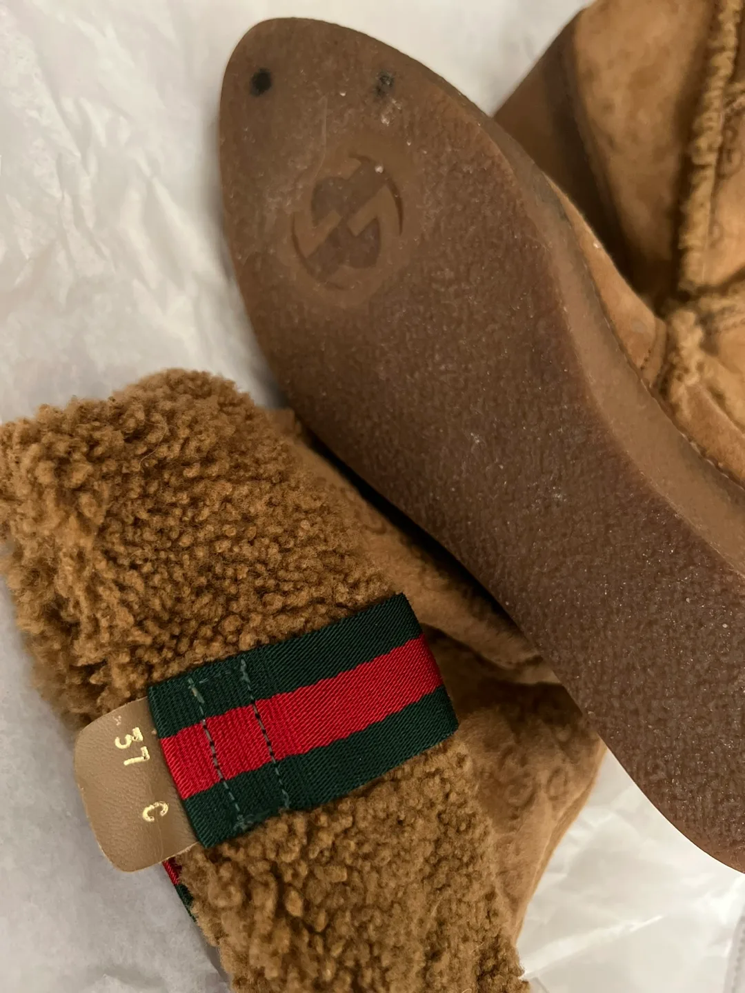 Gucci Fall/Winter boots size 37 image indicator(3)