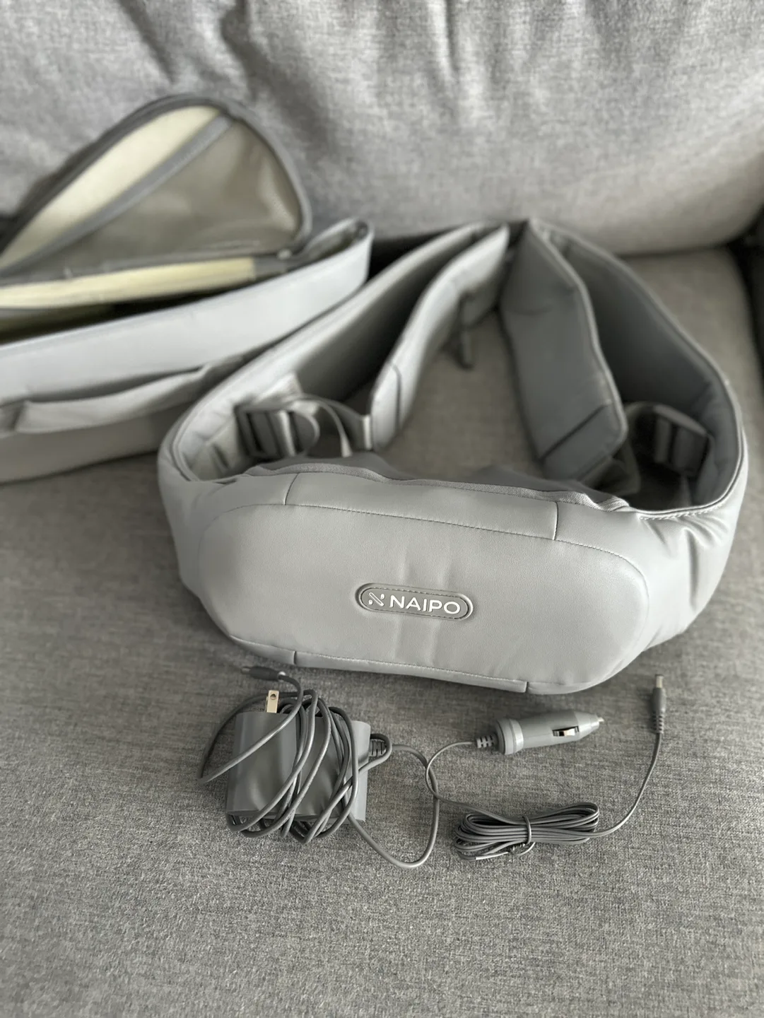 Shiatsu Electric Massager with bag image indicator(10)