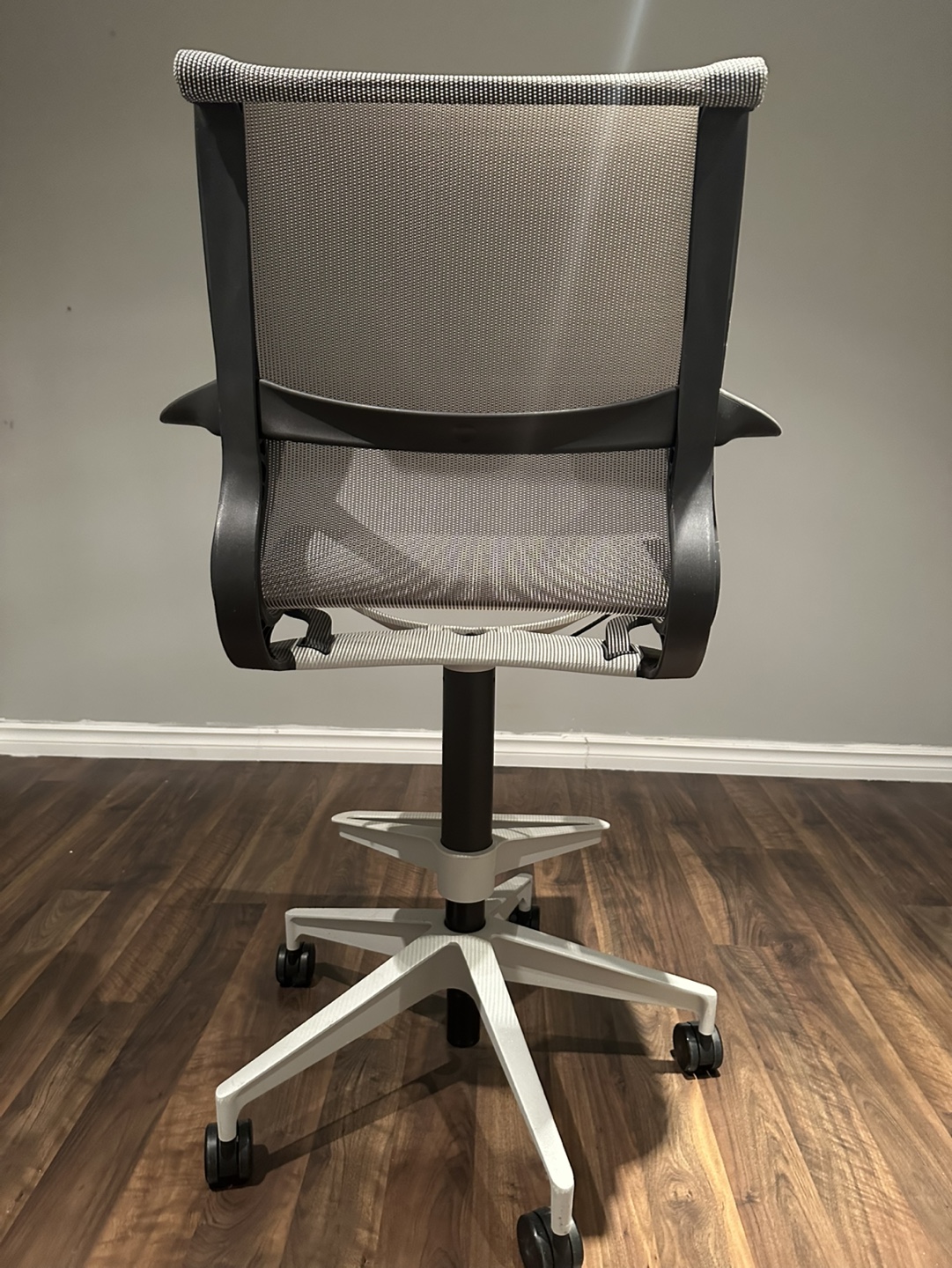 Herman Miller Mirra 2 Mesh Office Chair - photo 4