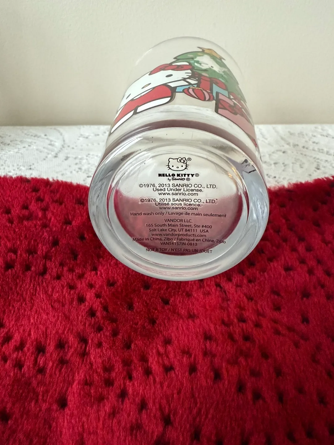 🎅 4 Hello Kitty Glasses $4 each (excellent condition) image indicator(8)