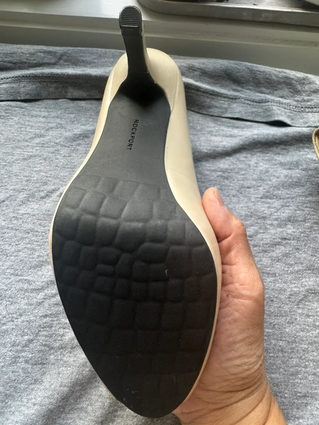 Unused Leather High heeled Rockport Adiprene by Adidas image indicator(6)