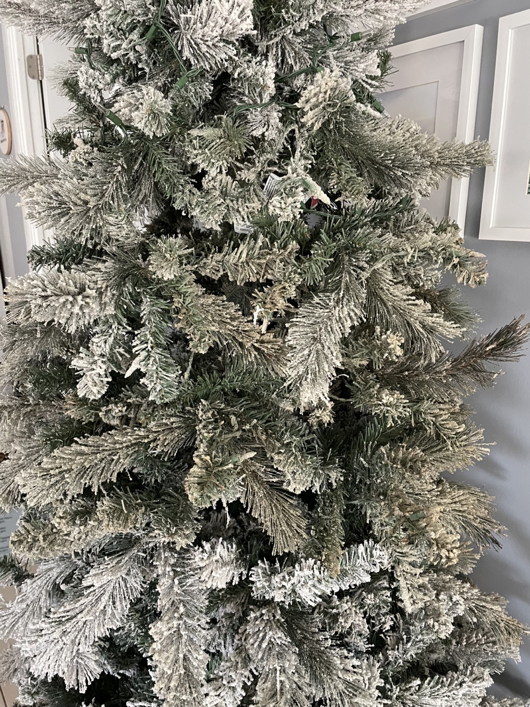 Pre-lit Christmas tree for sale - photo 3
