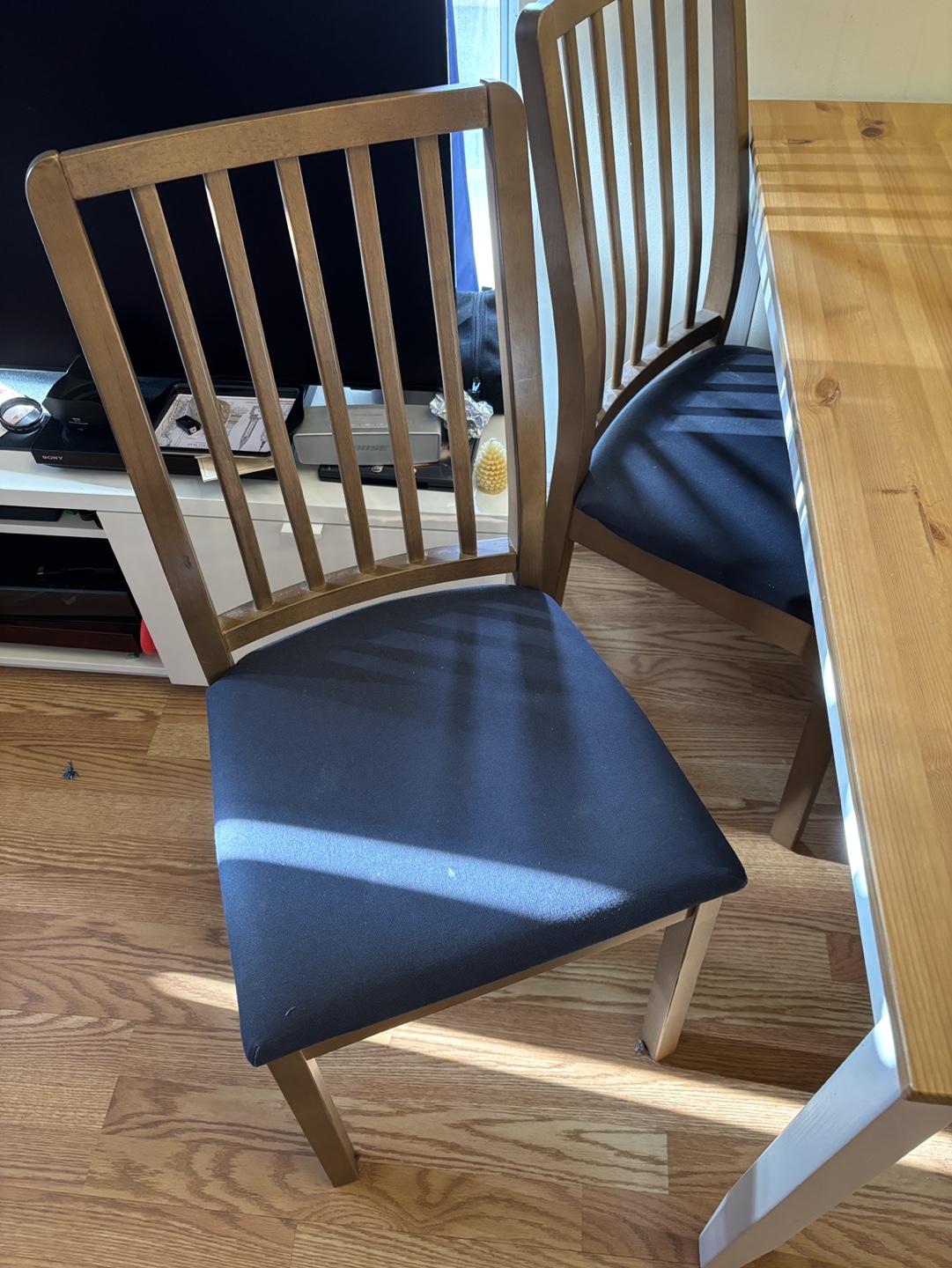 Dining table with 4 chairs - photo 2