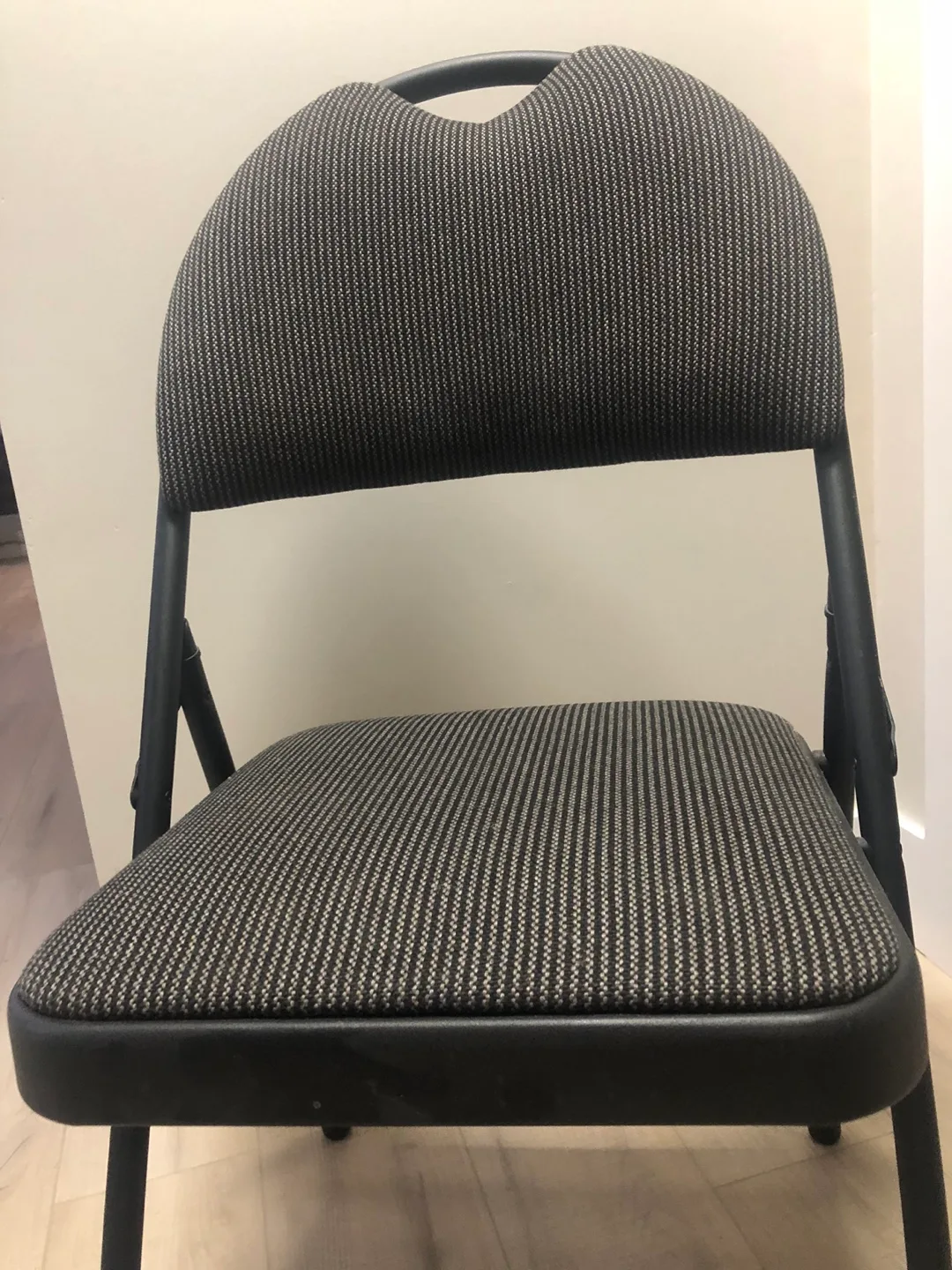 Folding Chair x2 image indicator(3)