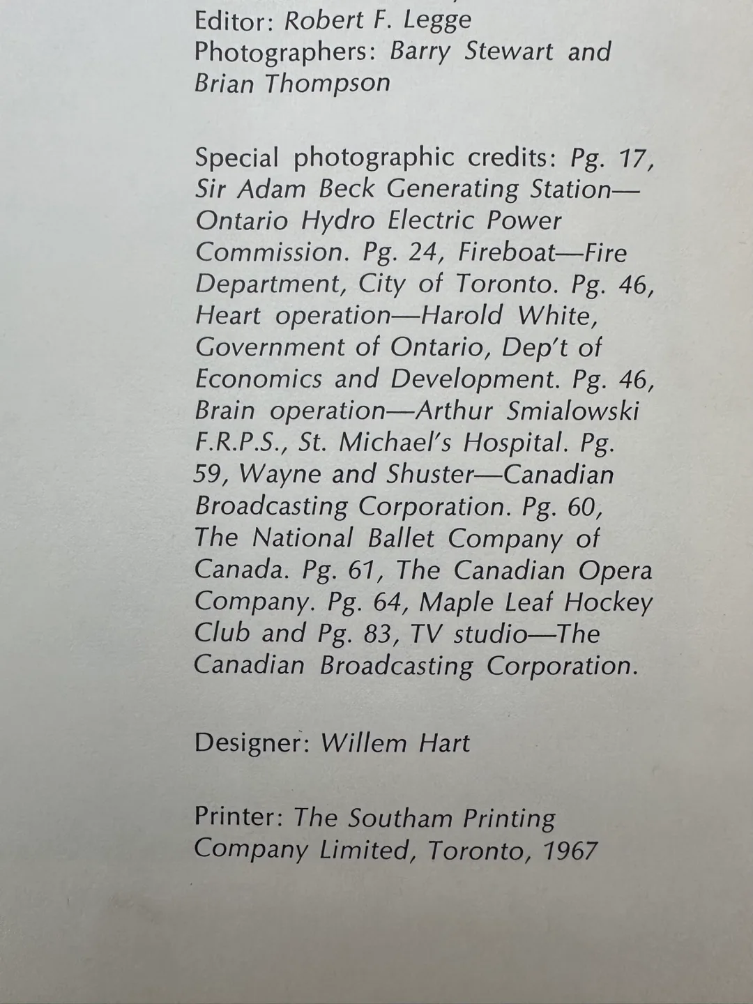 Toronto-related books image indicator(3)