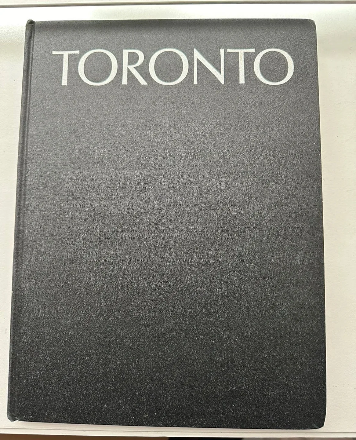 Toronto-related books image indicator(2)