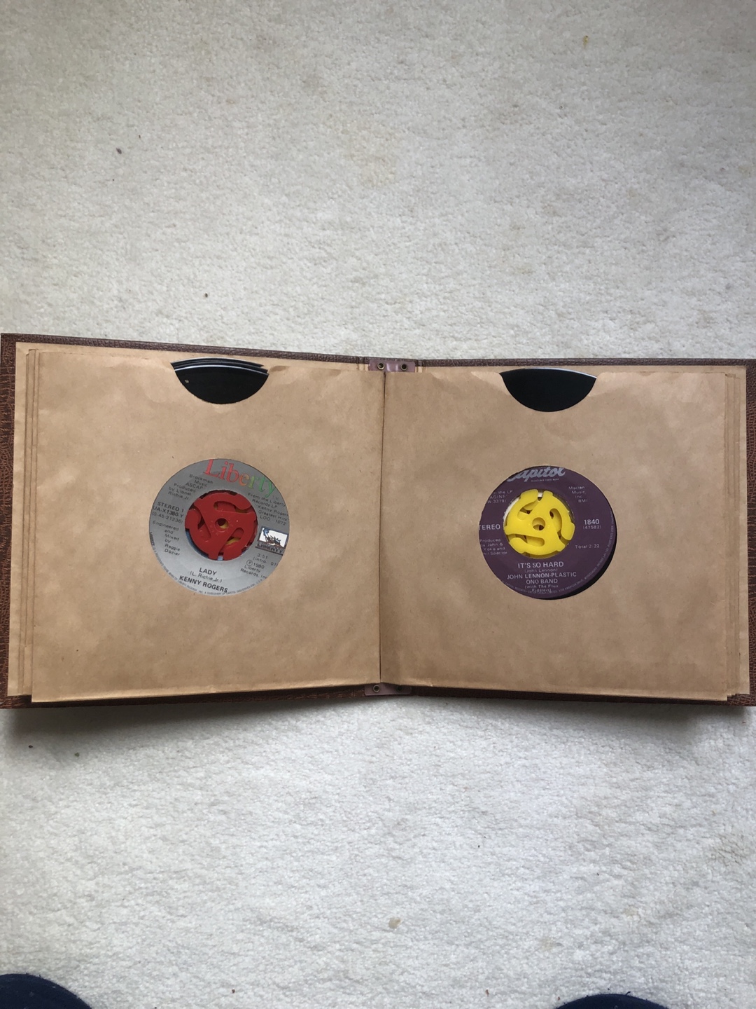 10 Classic 45 RPM Record Album in case