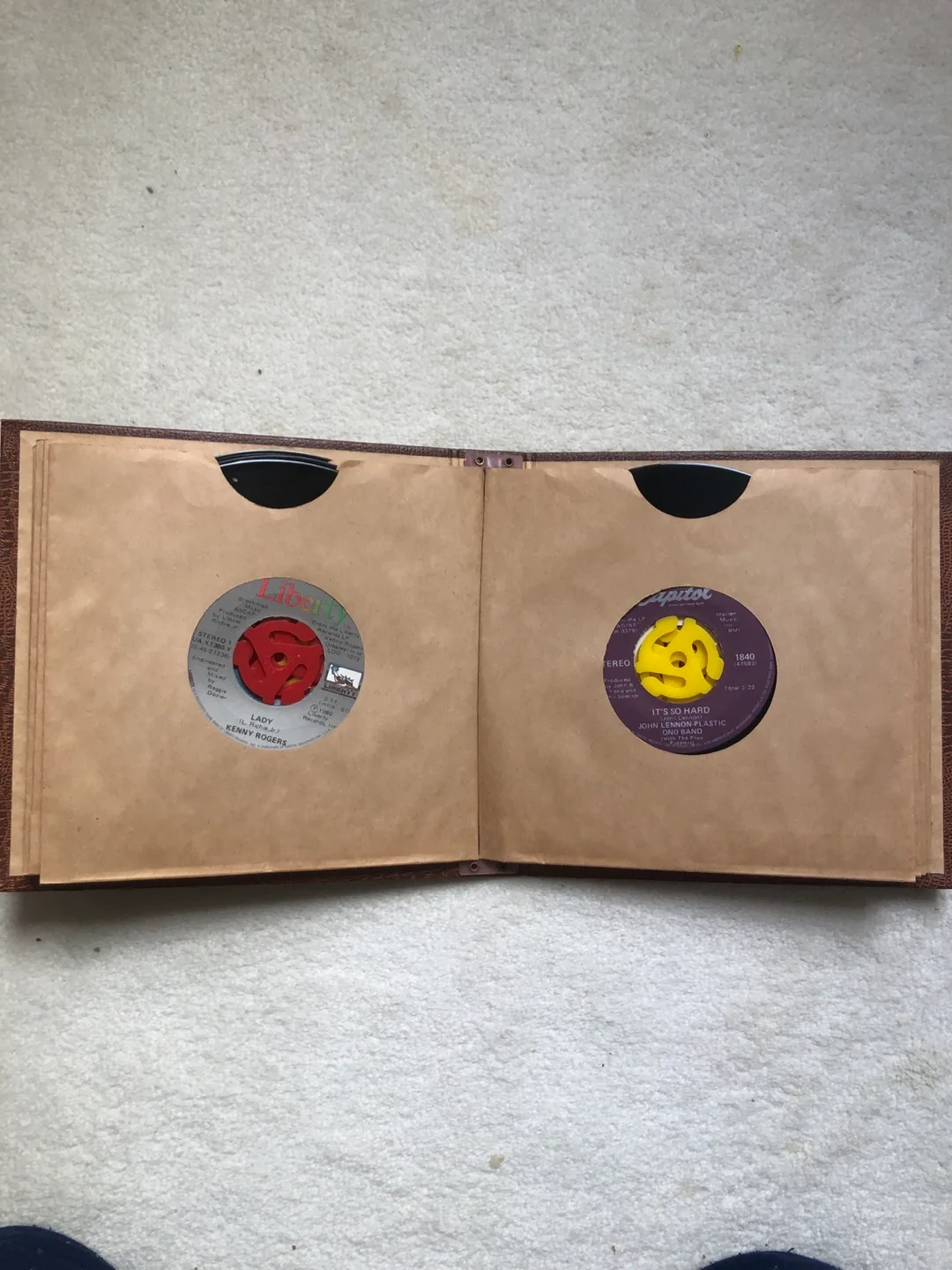 10 Classic 45 RPM Record Album in case thumbnail