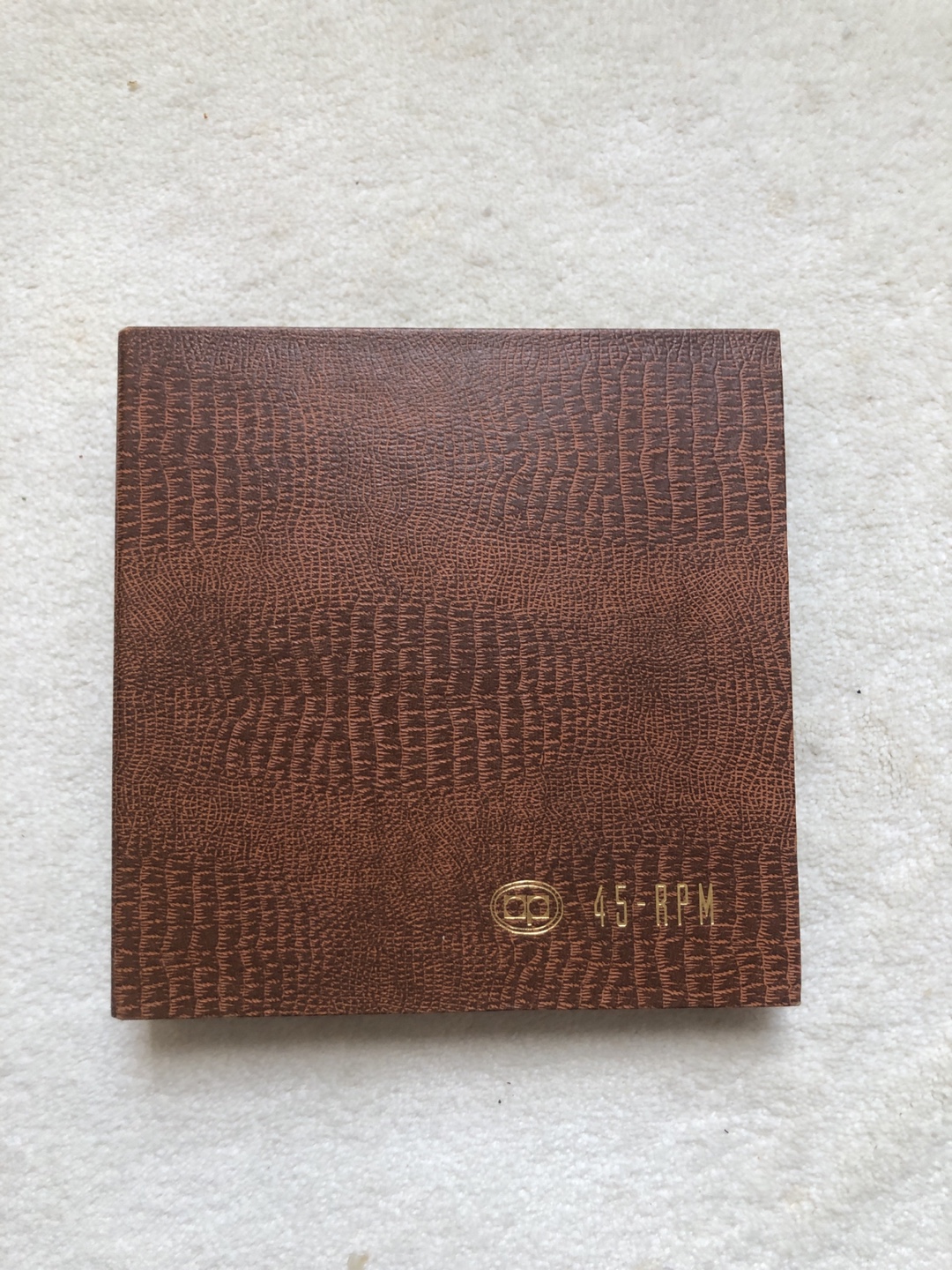 10 Classic 45 RPM Record Album in case - photo 2