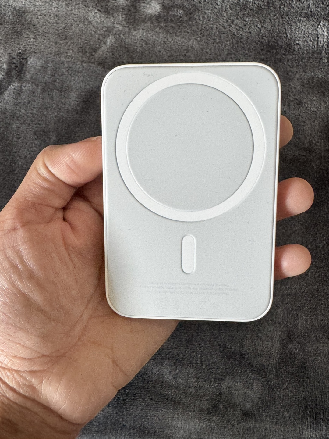 Apple MagSafe Battery Pack - photo 2