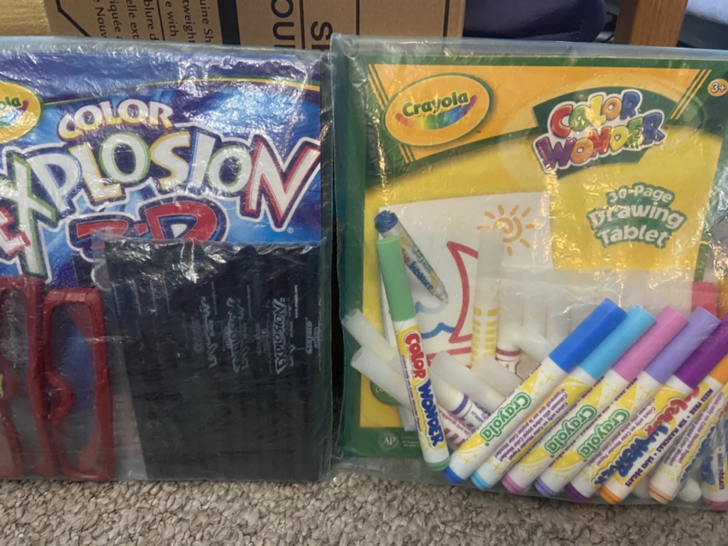 Crayola Color Wonder 30-page Drawing Tablet Set