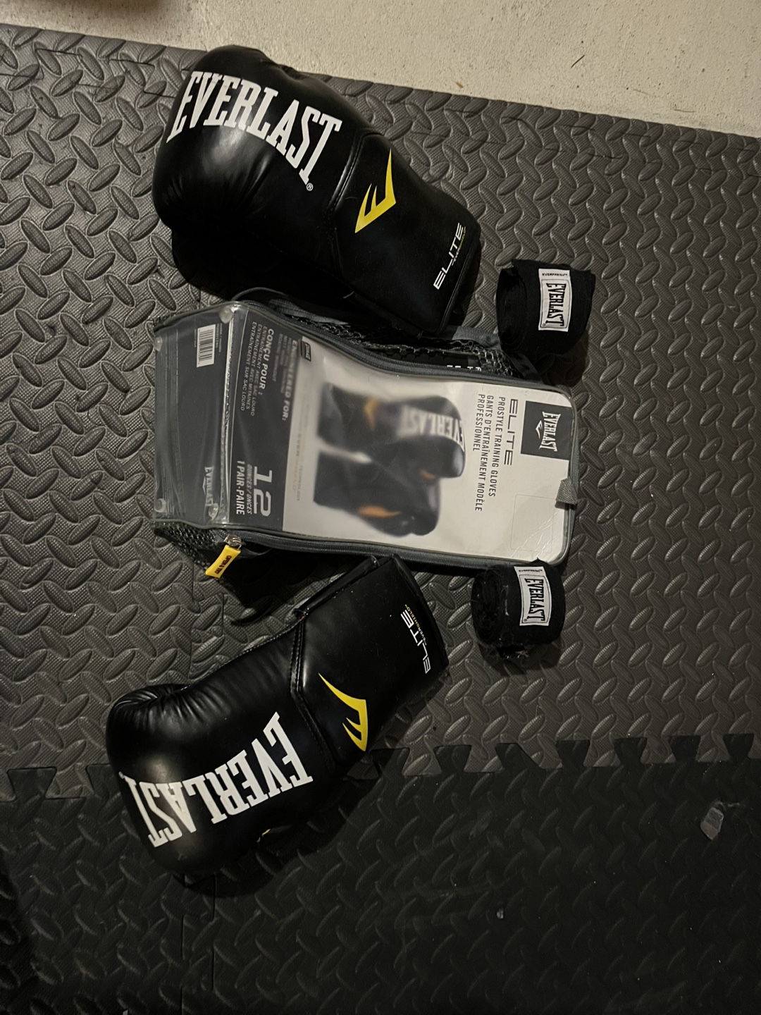 Everlast Boxing Gloves - Elite Prostyle