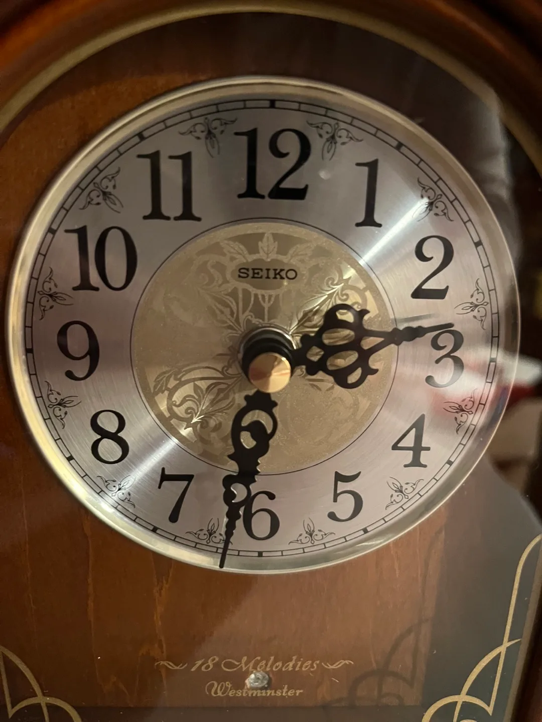 SEIKO Analog Wooden Mantel Clock image indicator(3)