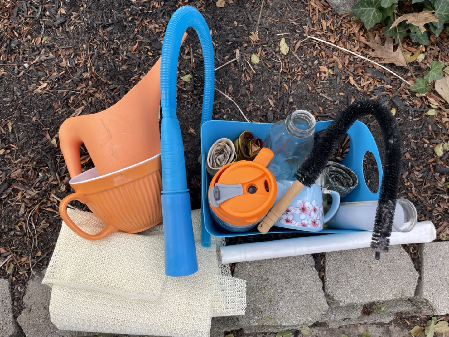 FREE ITEMS (List in ad) - NEED GONE TONIGHT