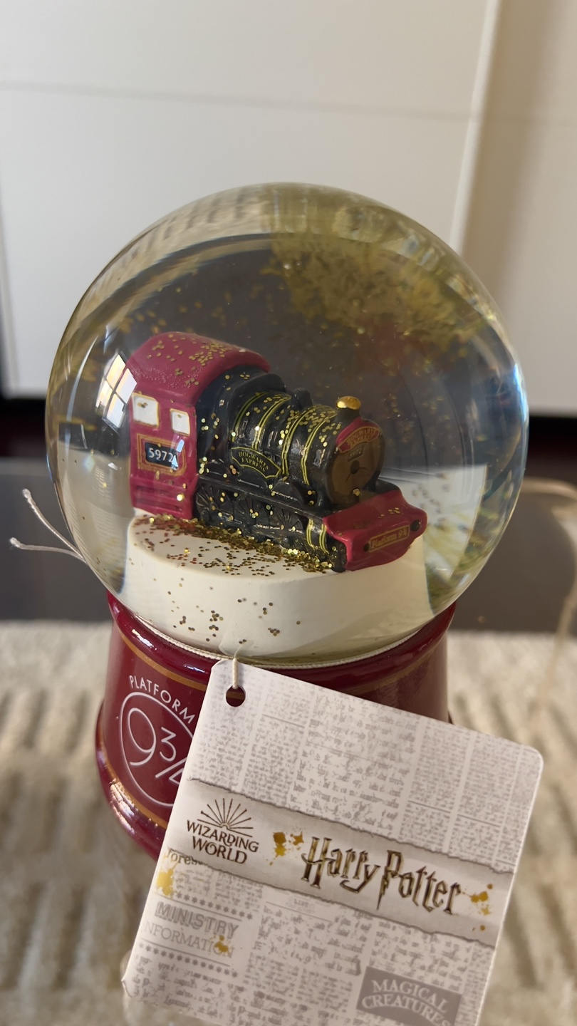 100ml Harry Potter Hogwarts Express Snow Globe - photo 4
