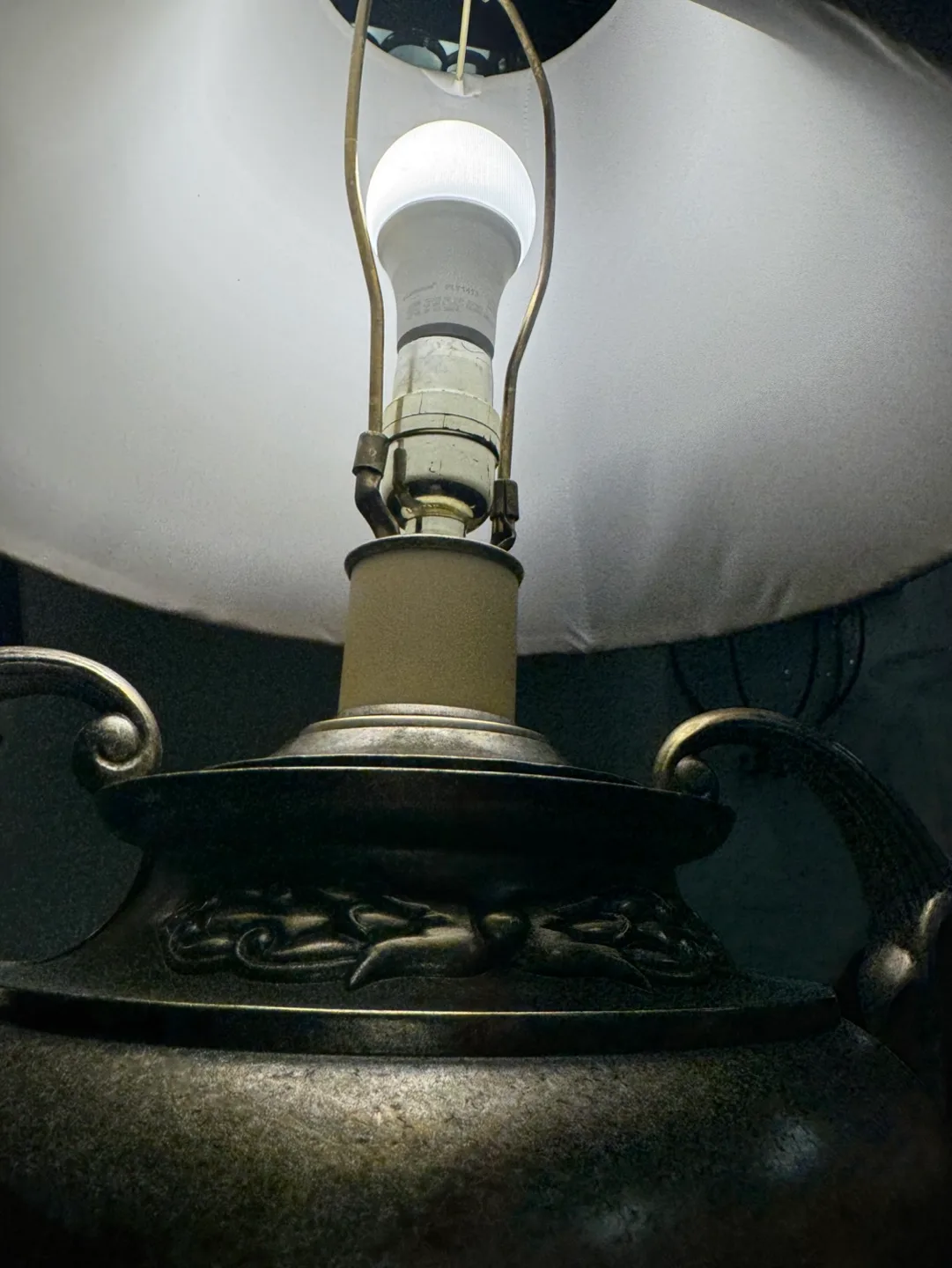 Antique Silver Gold Brass Table Lamp with Gold and Beige Shade image indicator(3)