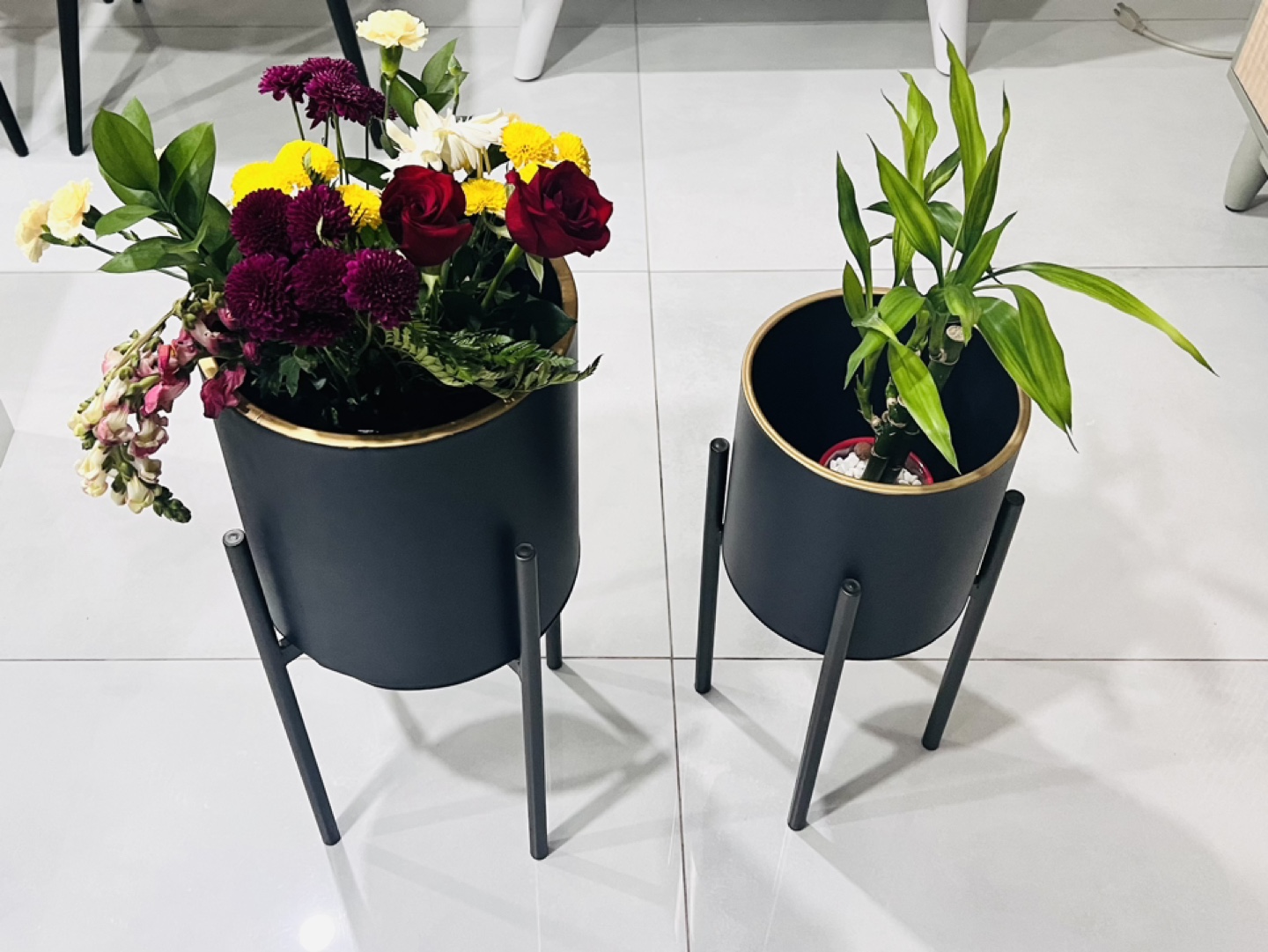 50% off - Two Black Metal Plant Stands - photo 4