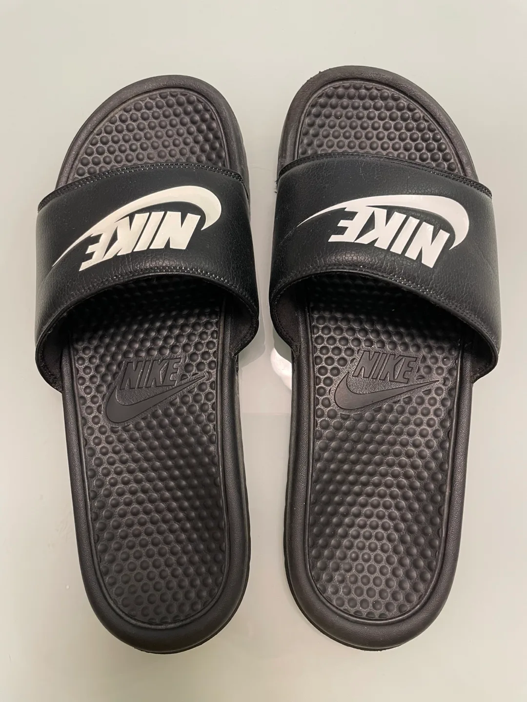 Nike Men's Black Slides image indicator(5)