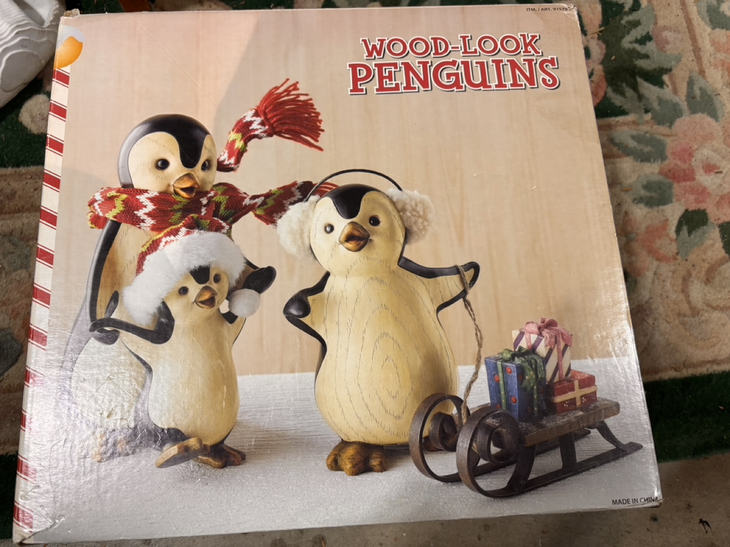 Wood-Look Penguin Set
