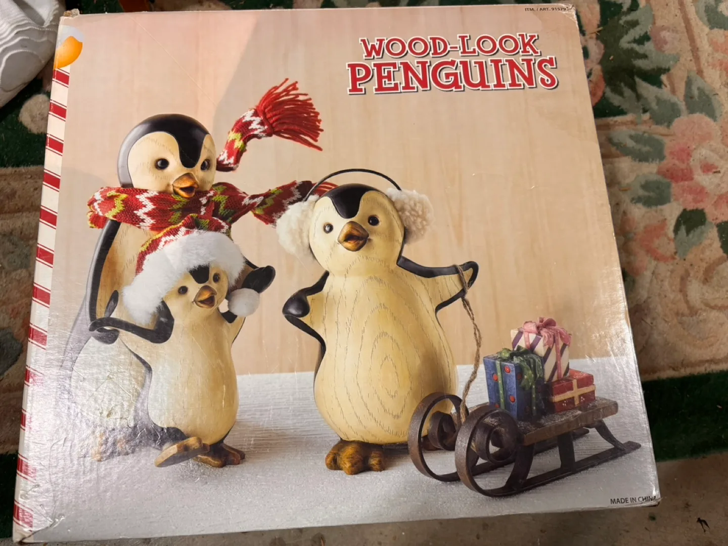 Wood-Look Penguin Set thumbnail